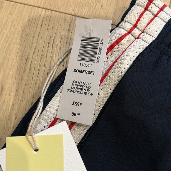 Aritzia Somerset Shorts - Picture 3 of 10